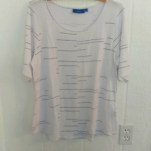 WOMANS APT 9 KNIT TOP